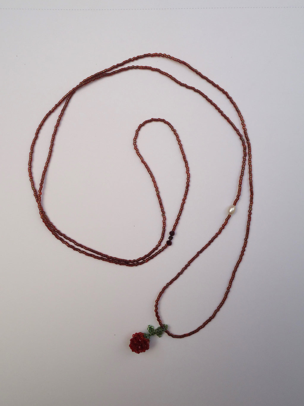 Collar largo Rosa roja