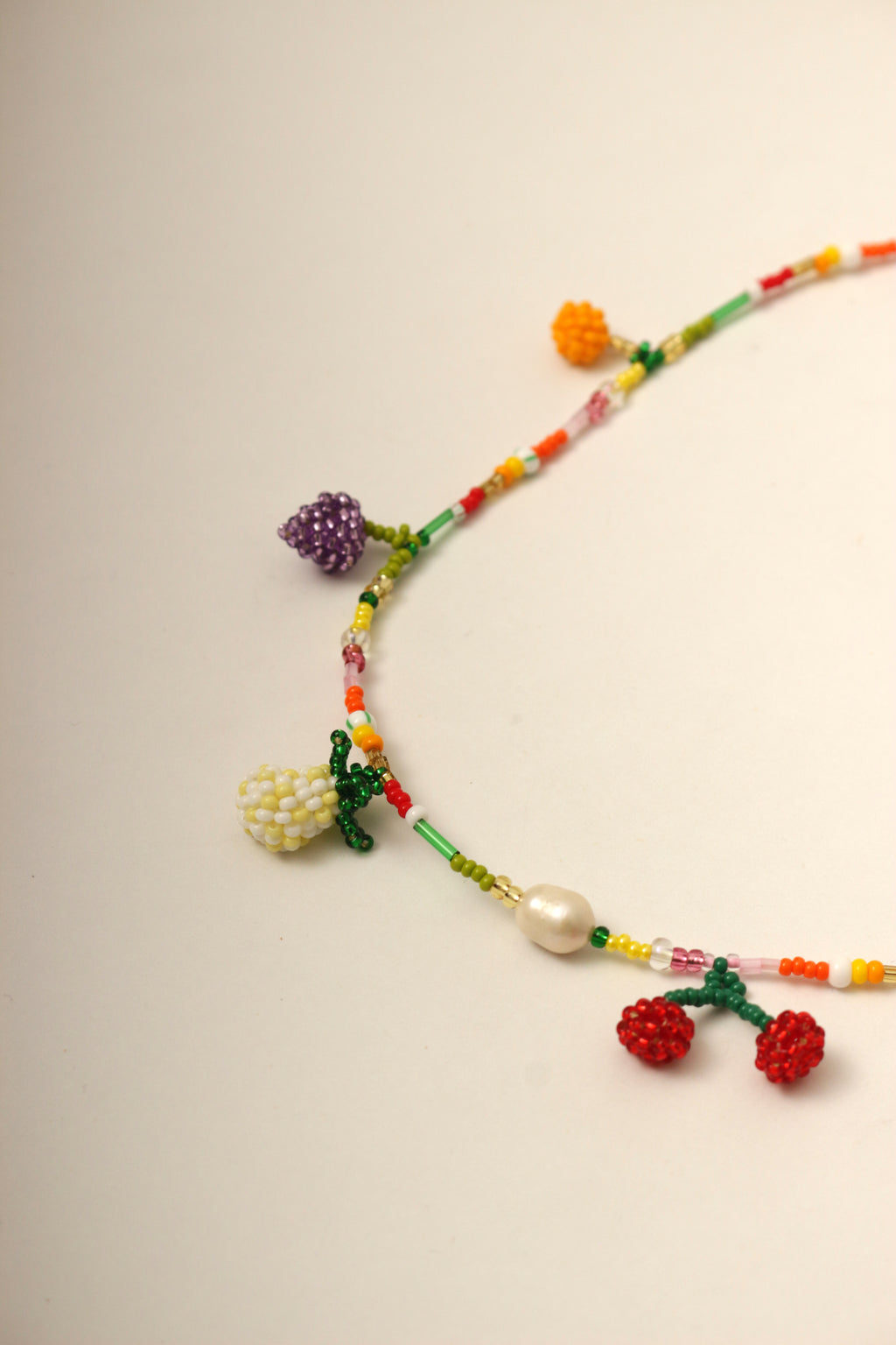 Collar 5 dijes tejidos