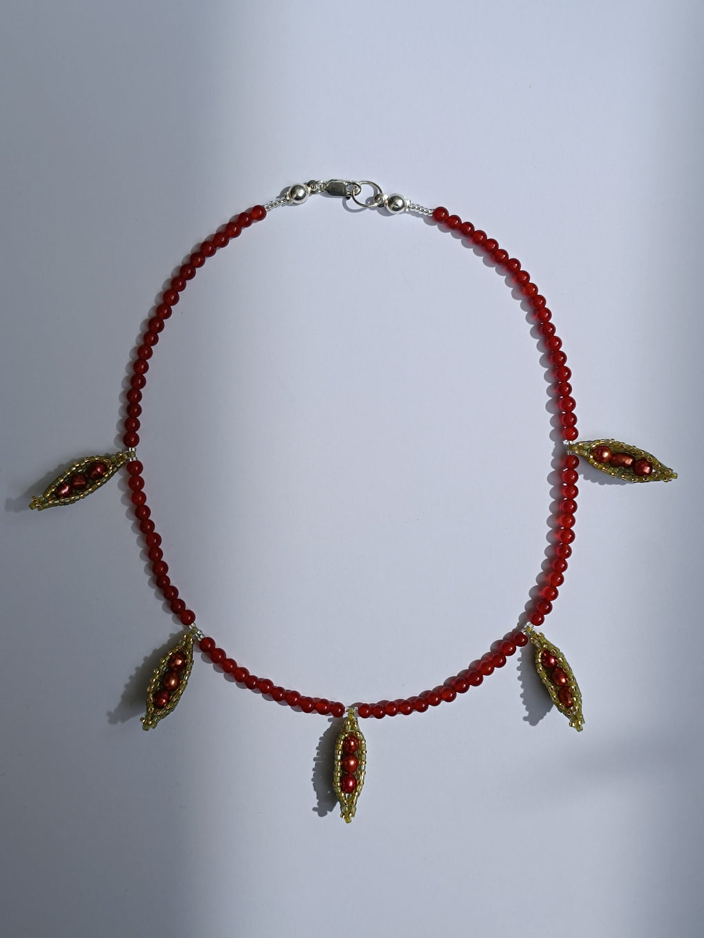 Collar Frijol rojo y cornalinas